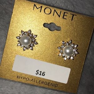 NWT MONET Pearl Starburst Earrings